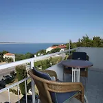 בית הארחה By The Sea Starigrad, Paklenica - 3335